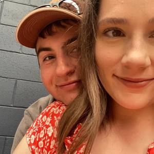 Meet your Posher, Dakota